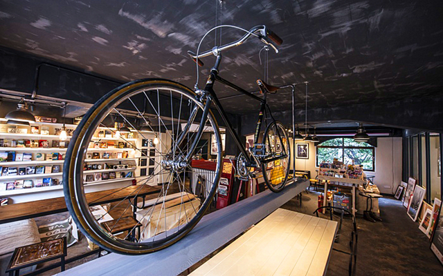 LOCK CHUCK COFFEE