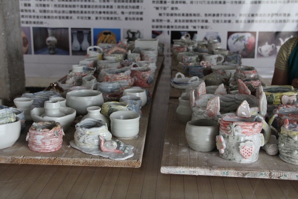 青花瓷陶艺活动中心(珍珠泉店)