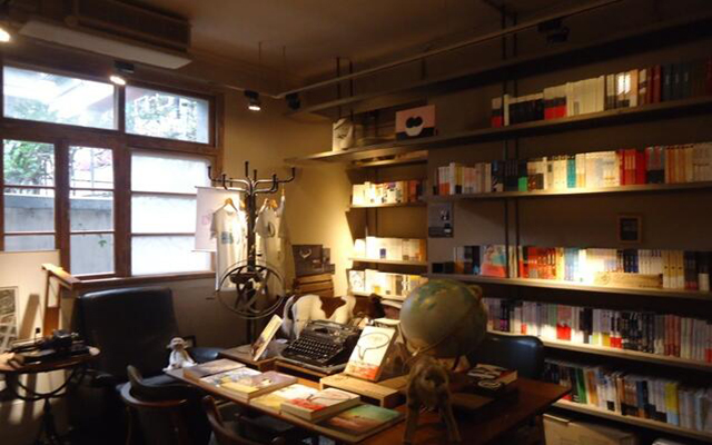 Escents Bookcase 伊圣诗房书柜