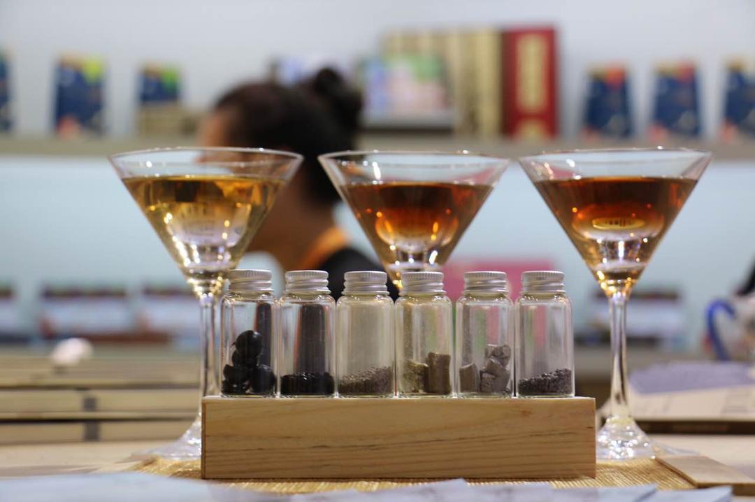 蒙顿茶膏