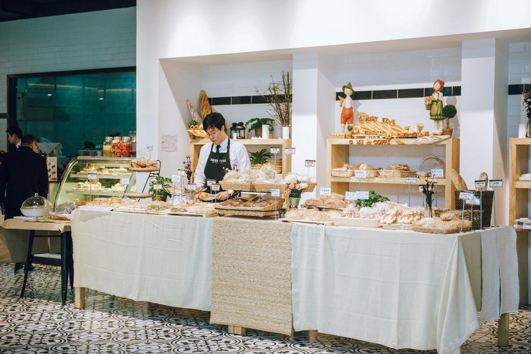 BAKERY FIVE