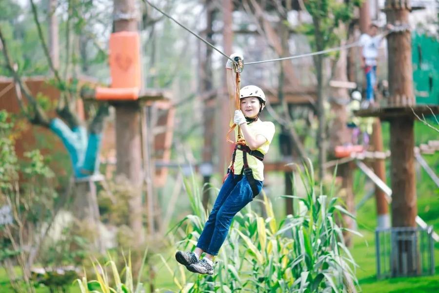 【成都】2亿！中国奢华夏令营地诞生？！占地500万㎡，1个营地 = 1座城！有岛、有湖、有公园，100%自然教室！7岁起报！