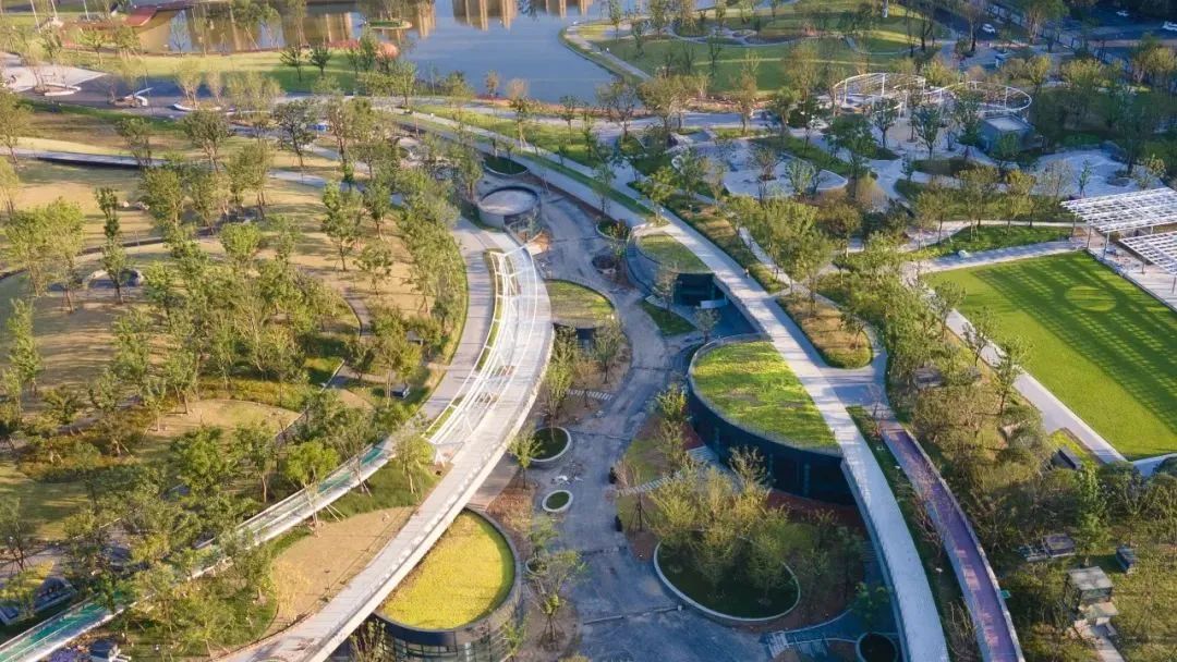 现代公园城市建设与公共空间景观设计国际研讨会