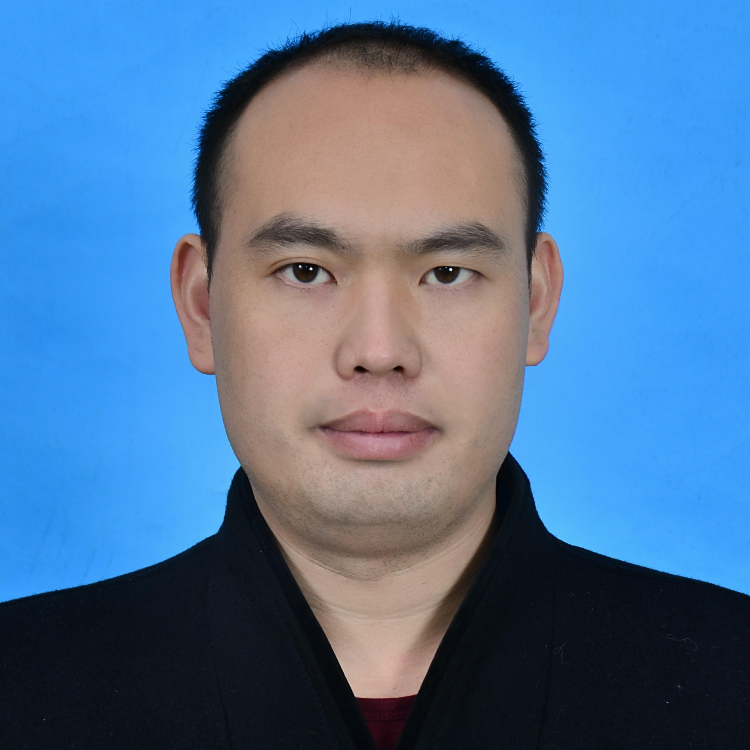 广西培贤国际职业学院助理刘振权照片