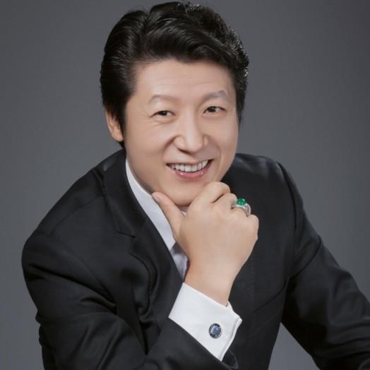 万山简历个人简介