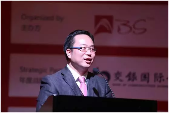 大会主席—上海市律师协会副会长,融孚律师事务所高级合伙人 吕琰