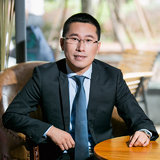 伊利高级培训经理邹国厚