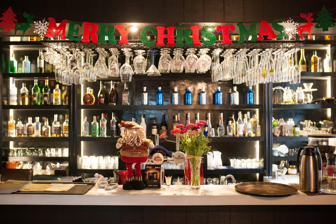 857花园咖啡酒吧:阳光在花园洋房里