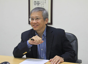       中芯国际集成电路有限公司首席执行官兼执行董事邱慈云