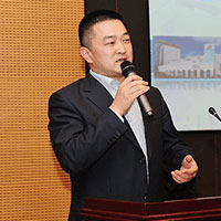 上海第一八佰伴总经理张海波照片