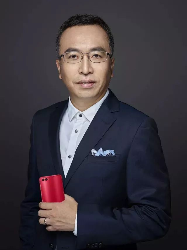 荣耀总裁赵明