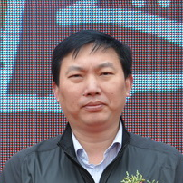 襄阳市汽车工业办公室 副主任洪京武照片