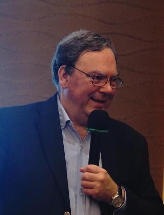 剑桥大学嘉治商学院国际商务系教授Peter Willianmson