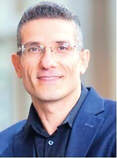 哈佛商学院营销系教授Elie Ofek