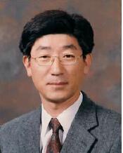 韩国延世大学材料科学与工程学院教授Hyung-HoPark照片