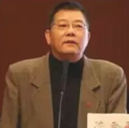 全国卫生产业首席专家、人民大学健康管理学院院长、教授陈元平照片