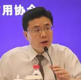 北京大学经济学院党委书记、副院长章政