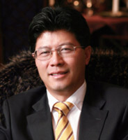 北大方正人寿保险有限公司  首席执行官兼总裁  李平  照片