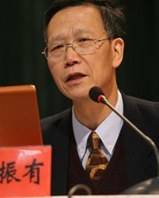 中国教育学会常务副会长、中国教育学会书法教育专业委员会理事长郭振有