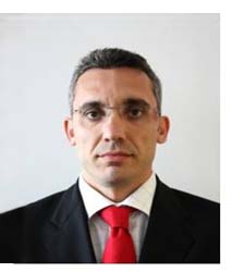 石墨烯旗舰计划的技术研究员Francesco Bonaccorso