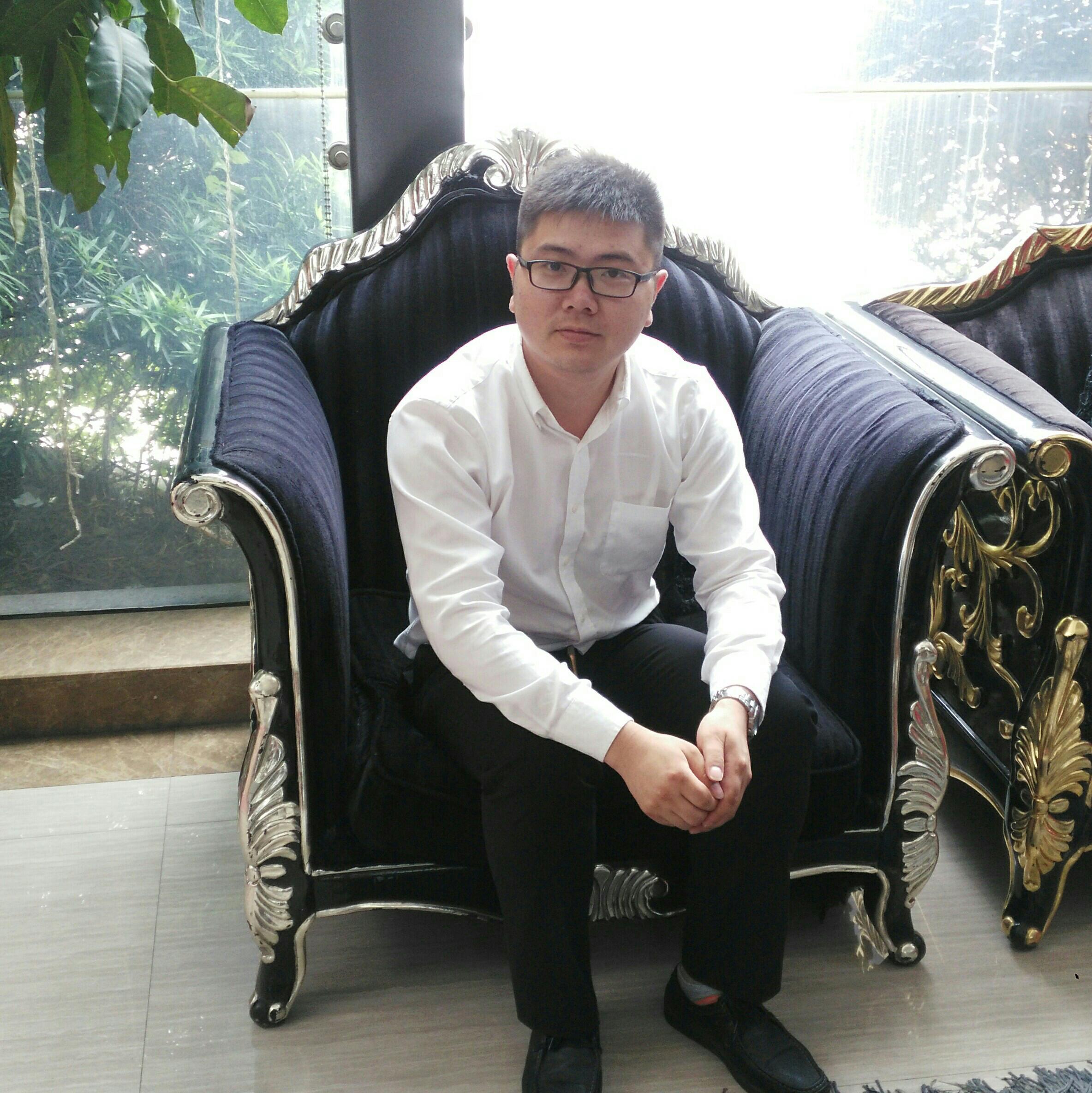 广东希尔文化传媒投资股份有限公司经理朱振涛照片