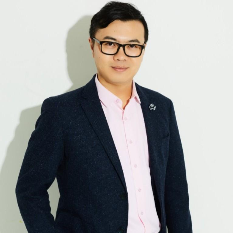 北京爱音斯坦文化传媒股份有限公司运维主管范正伟照片