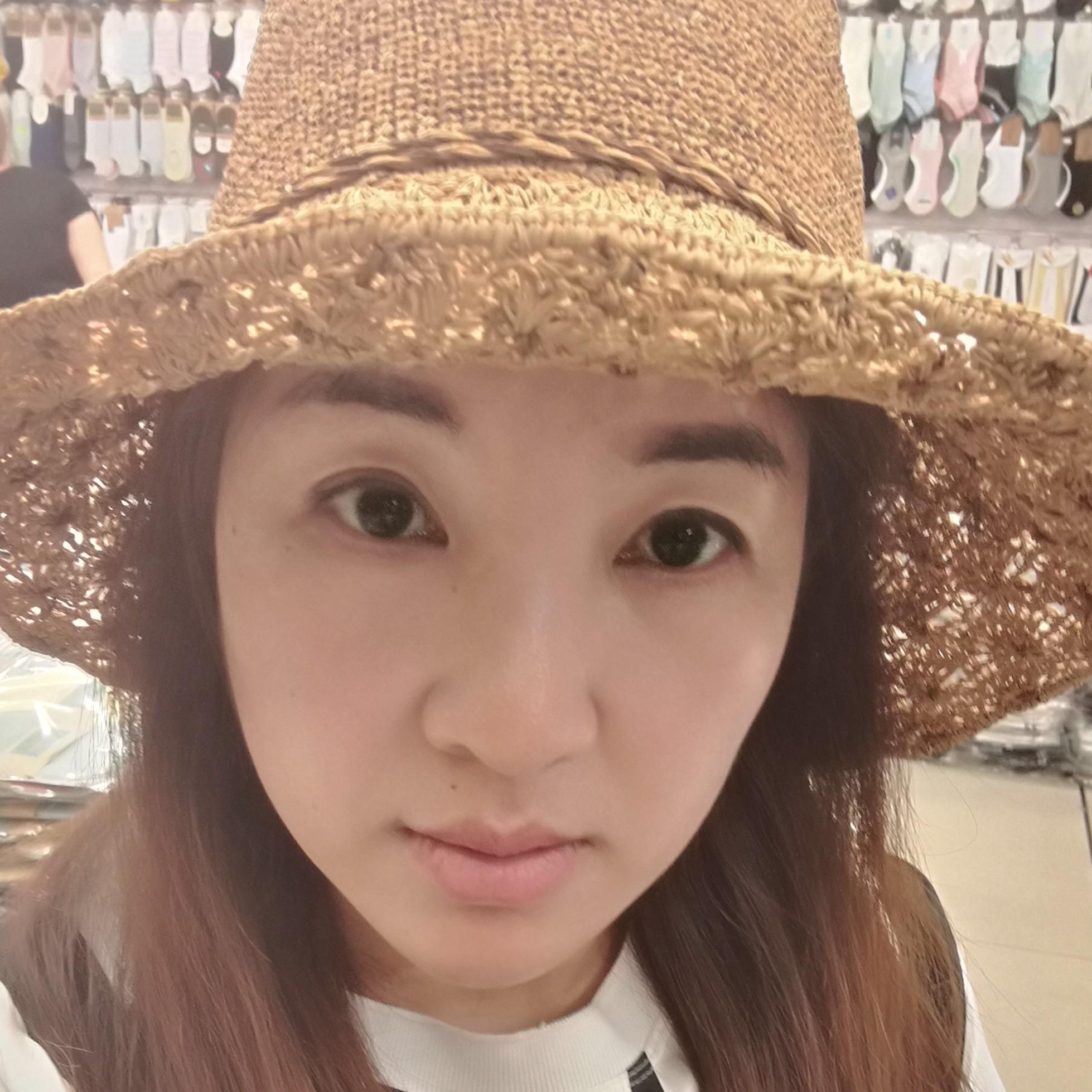 金瑞龙汇鑫控股集团有限公司副总李有芳照片