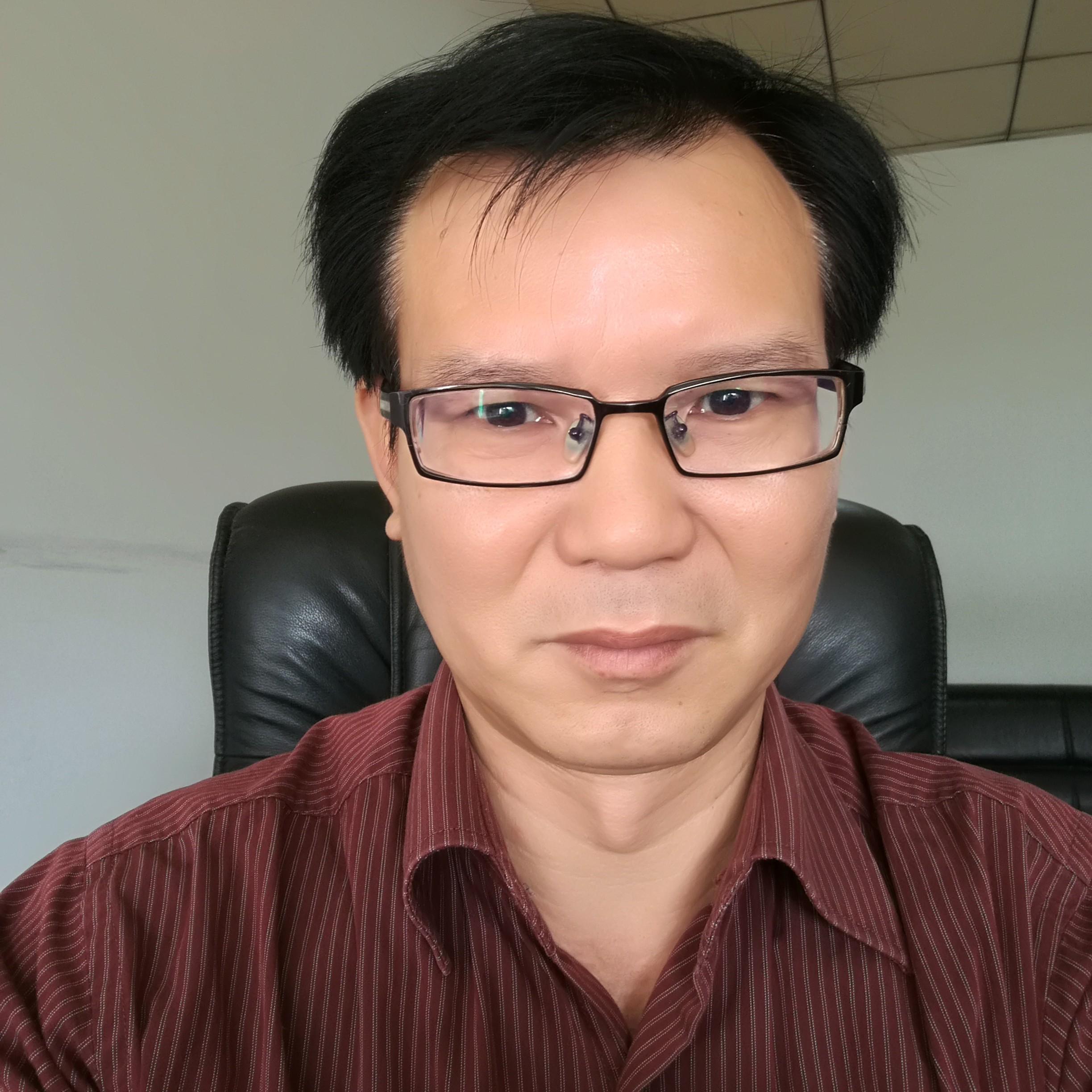 无锡通用钢绳有限公司副总向小华照片