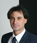 瑞士联邦理工学院教授Dario Floreano