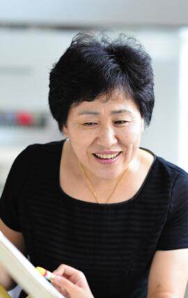 大连市周水子小学校长兰秀玲