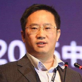 唯品会高级副总裁唐倚智