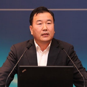 工信部信息化推进司产业推进处处长王建伟