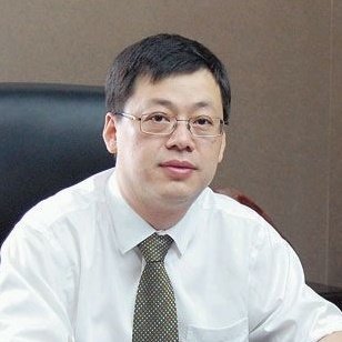 中航国际租赁有限公司总经理，上海市租赁行业协会名誉会长，中国融资租赁三十人论坛常务理事赵宏伟