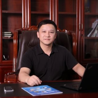 深圳市万方网络信息有限公司董事长兼总裁李健文