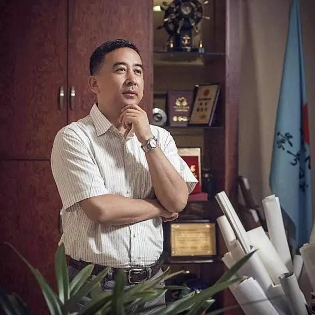 包头市日盛世濠渔港餐饮有限公司总经理秦勇