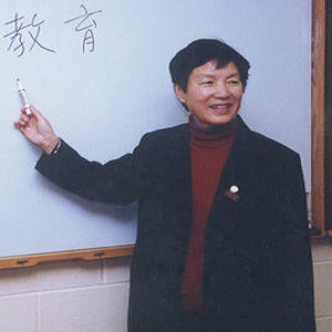 北京大学外国语学院英语系教授刘意青