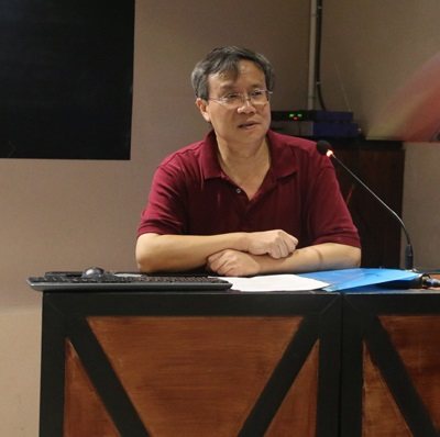 深圳大学外国语学院教授阮炜