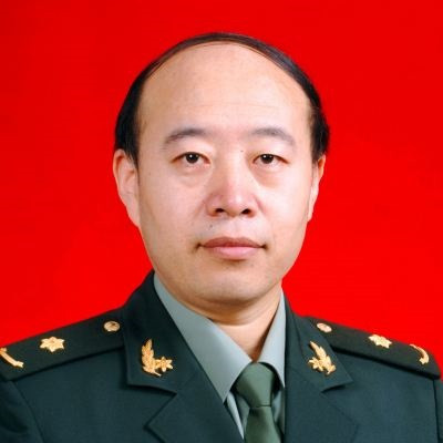 解放军301医院骨科主任医师张西峰