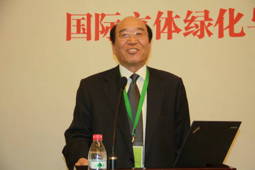 中国植物学会植物园分会理事长张佐双