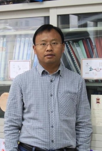 西安电子科技大学教授朱江峰