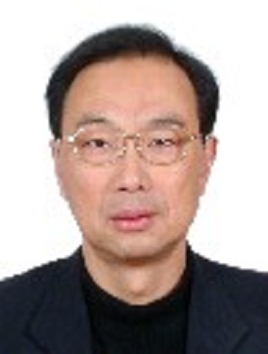 江苏大学理学院副院长王亚伟照片