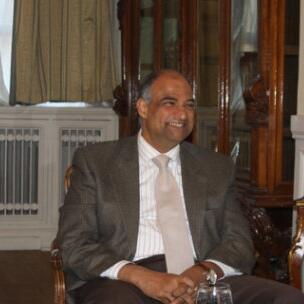  埃及共和国驻华大使馆特命全权大使艾哈迈德•里兹克照片