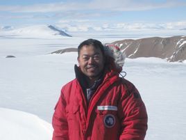 中国科学院南极陨石分类组组长缪秉魁