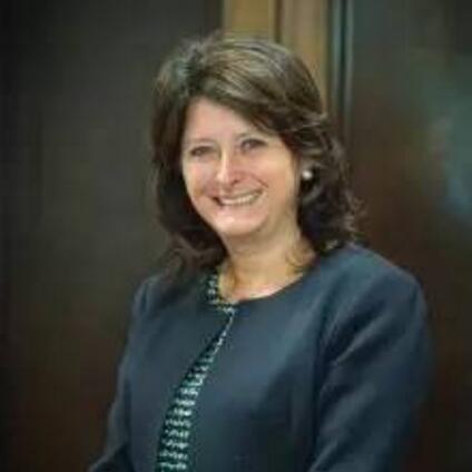 Wycombe校长Rhiannon照片