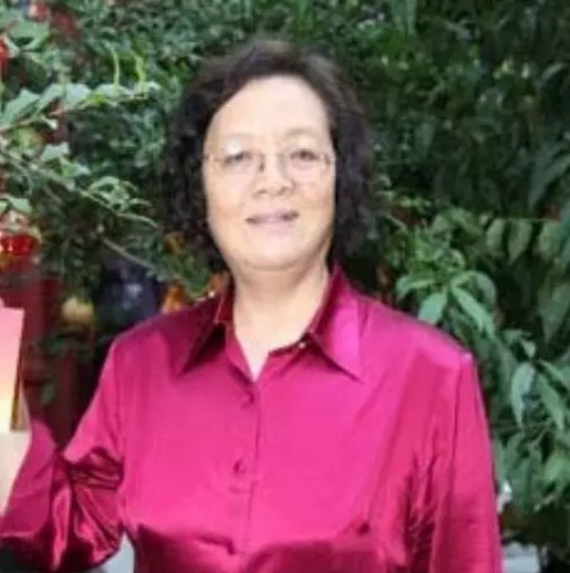 北京市十五中历史教研组长范桂英