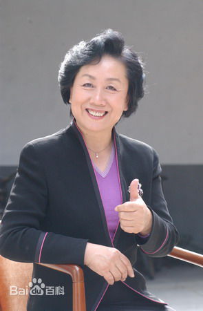 中国少年儿童新闻出版总社首席专家、原总编辑卢勤