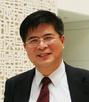 香港心理学会辅导分会首任会长与候任会长岳晓东