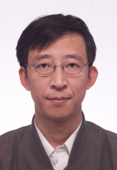 天津大学电子信息工程学院教授于晋龙照片