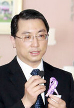 香港仁康医疗乳腺综合诊治中心医务总监周永昌