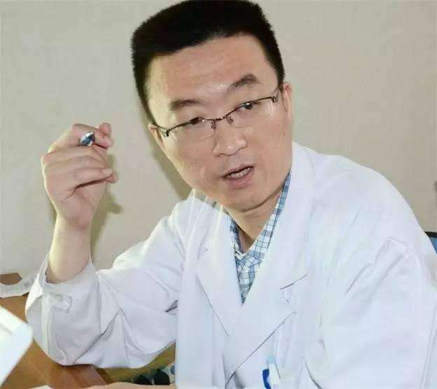 中国医学科学院肿瘤医院肝胆外科主任医师毕新宇照片